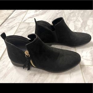 Dr. Scholl’s Black Suede Booties size 7